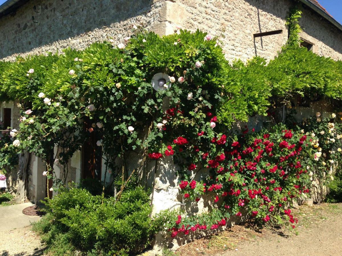 La Grange De Verseilles Saint-Etienne-de-Vicq Exterior photo
